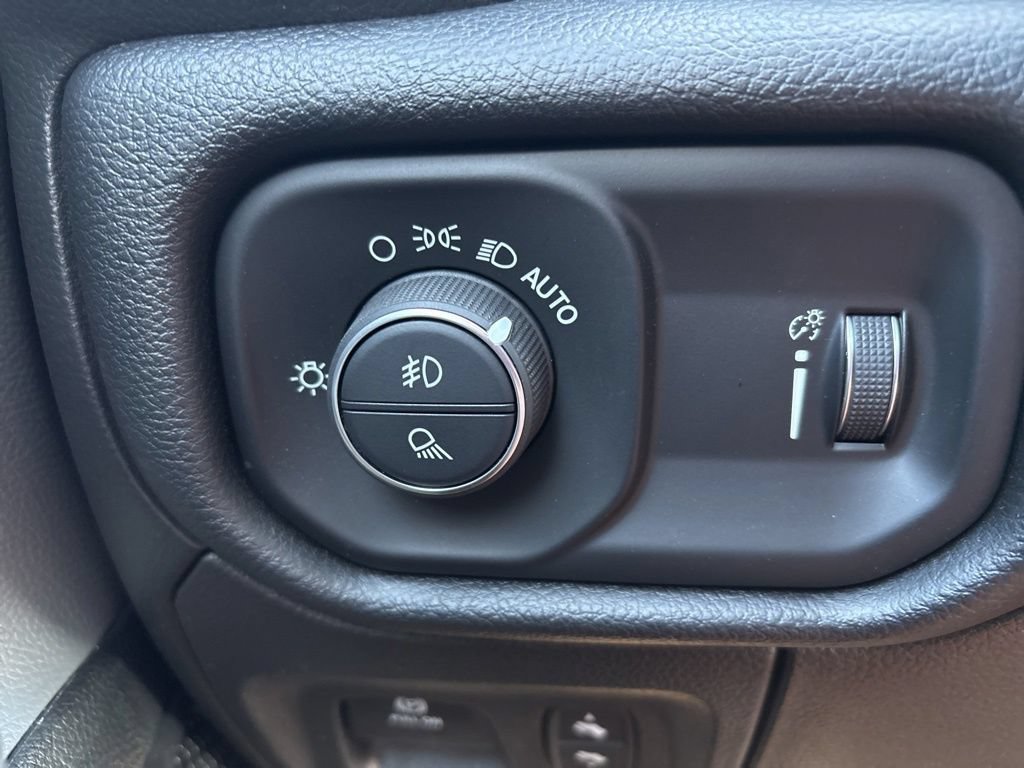 Used 2021 RAM 1500 Big Horn AWD/4WD image 20
