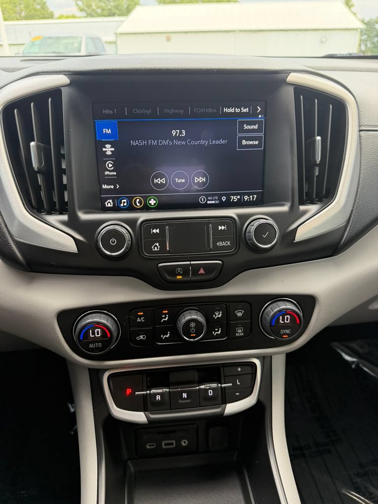 Used 2024 GMC Terrain SLT FWD image 14