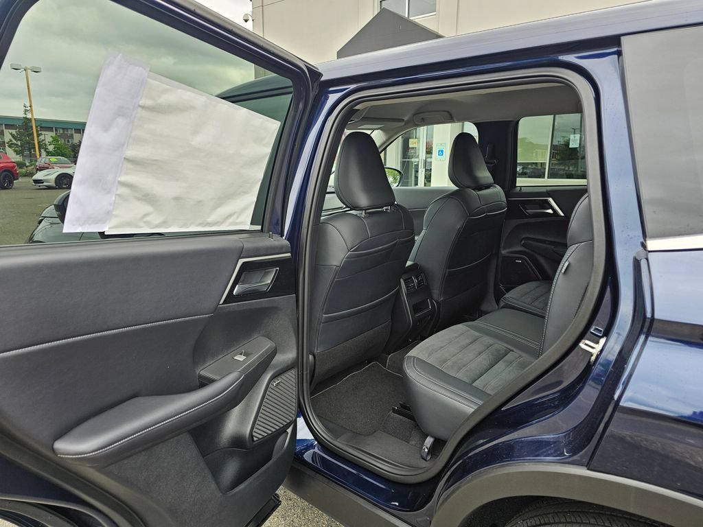 New 2026 Mitsubishi Outlander SE AWD/4WD image 12