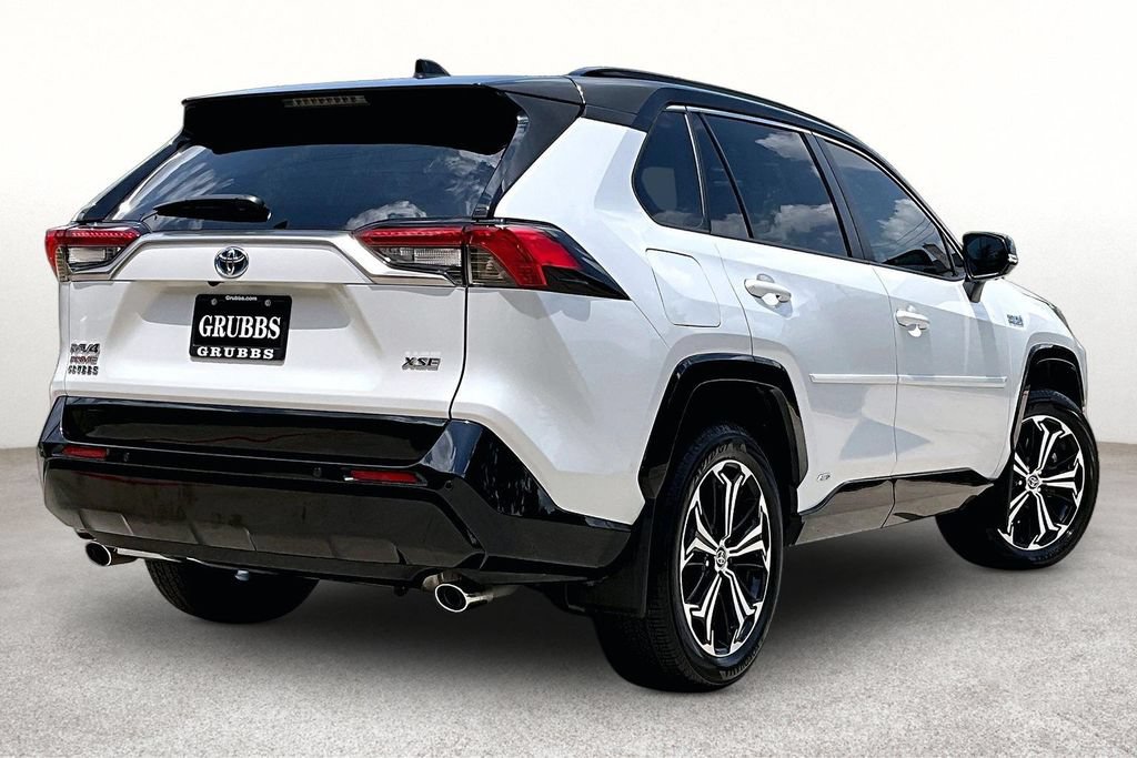 Used 2024 Toyota RAV4 XSE w/ Premium Package AWD/4WD image 2