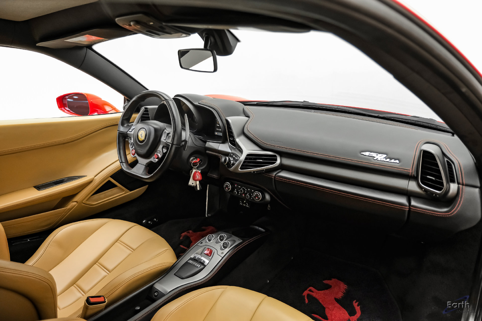 Used 2014 Ferrari 458 Italia Coupe RWD image 57