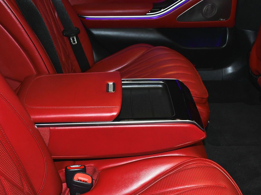 Used 2025 Mercedes-Benz S 63 AMG S w/ AMG Night Package image 63