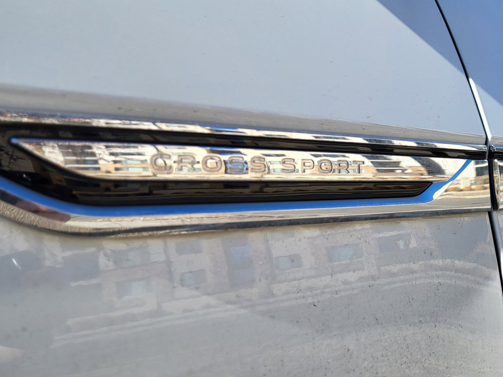 Used 2024 Volkswagen Atlas Cross Sport SE image 22