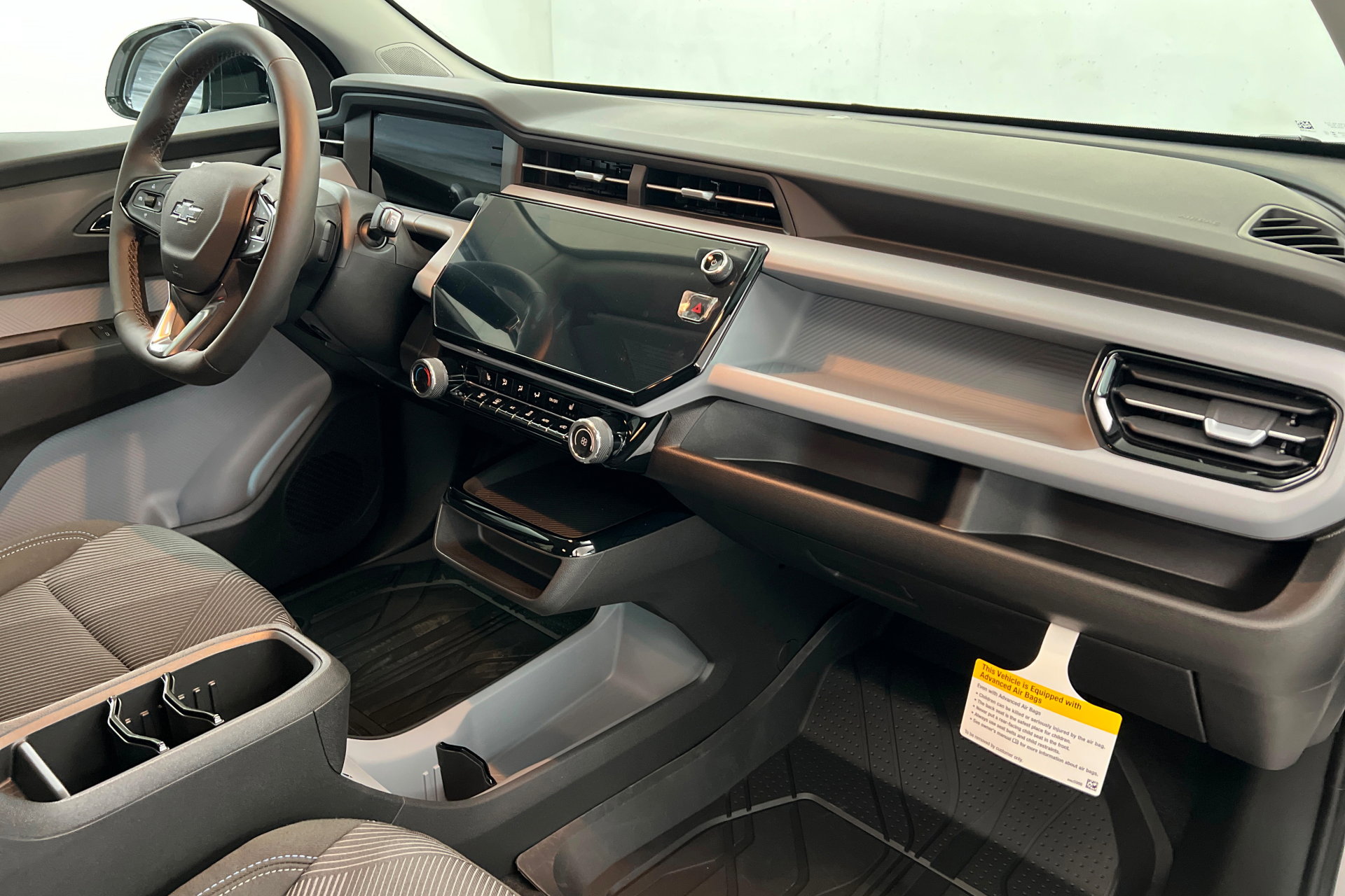 New 2027 Chevrolet Bolt LT w/ Comfort Package image 26