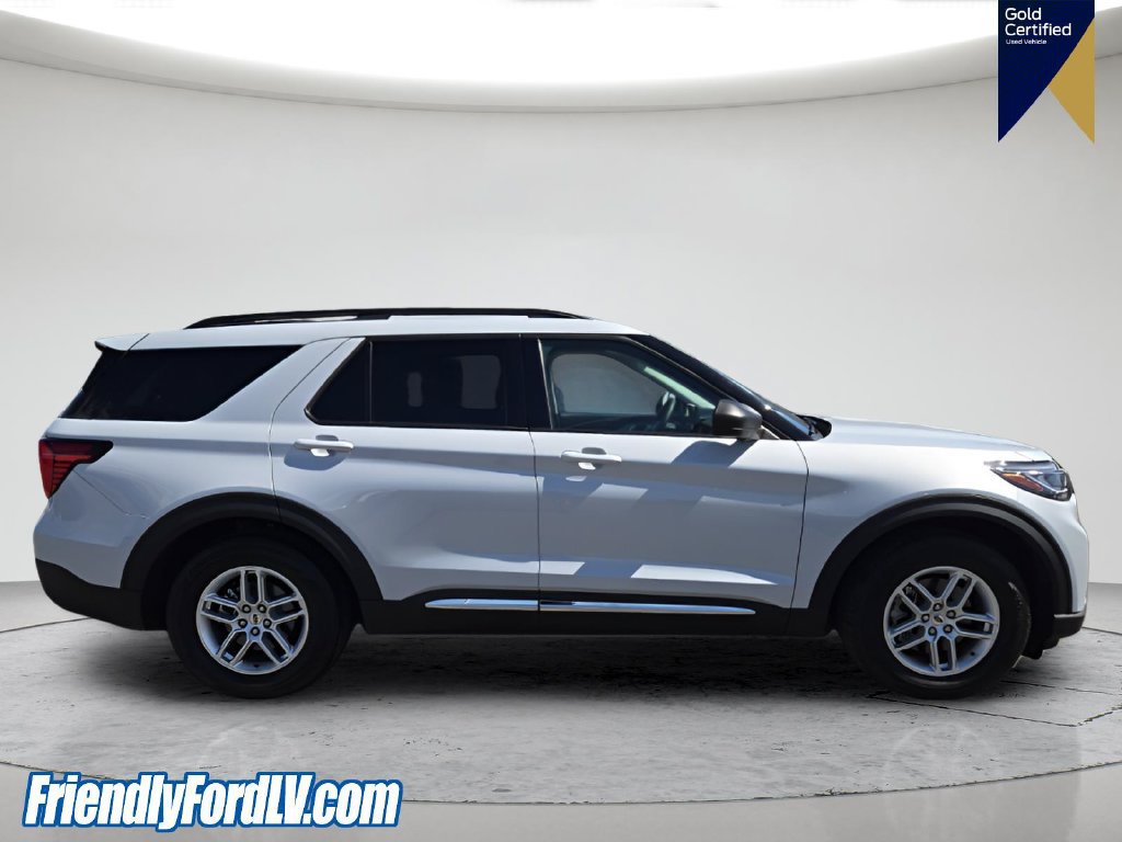 Certified 2025 Ford Explorer Active RWD image 7