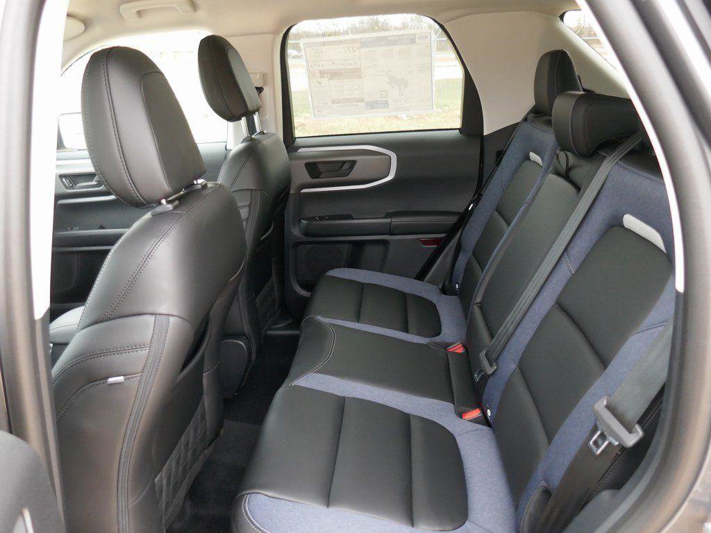 New 2025 Ford Bronco Sport Outer Banks image 13