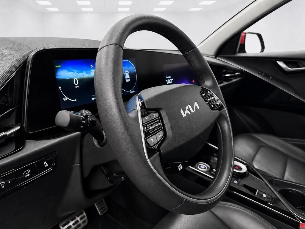 Used 2024 Kia Niro Wave w/ Wave Preserve Package FWD image 23