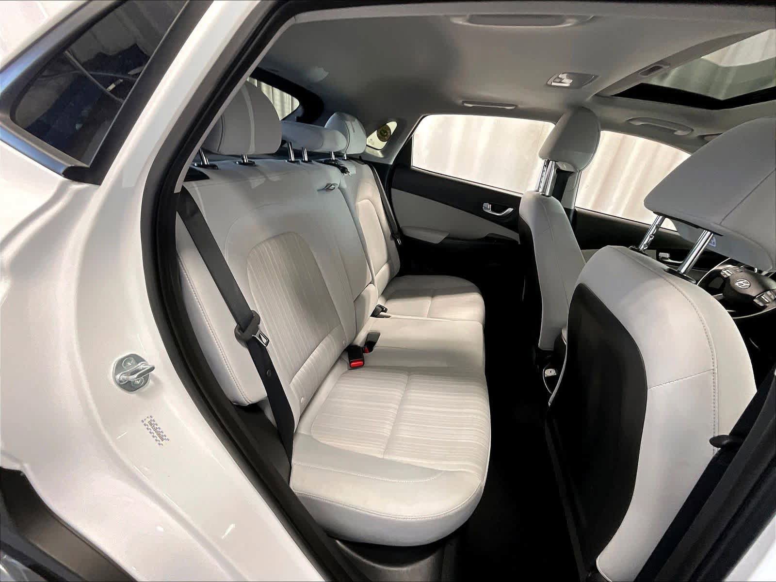Certified 2023 Hyundai Kona SEL w/ Convenience Package AWD/4WD image 16