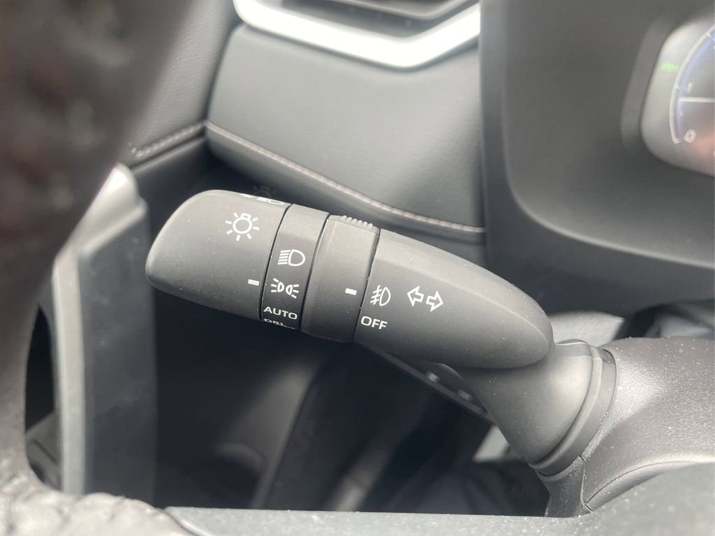Used 2025 Toyota RAV4 Limited w/ Weather Package image 9