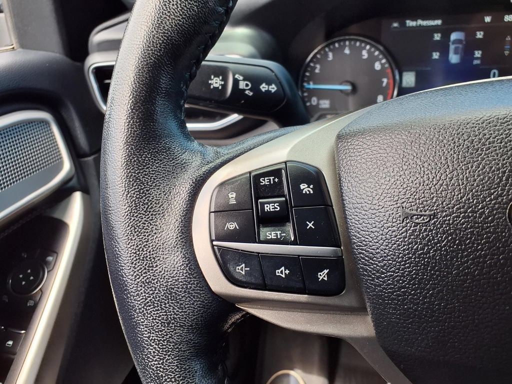 Used 2022 Ford Explorer Limited AWD/4WD image 13