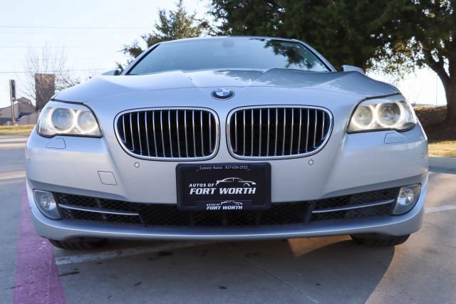Used 2011 BMW 535i 535i image 2