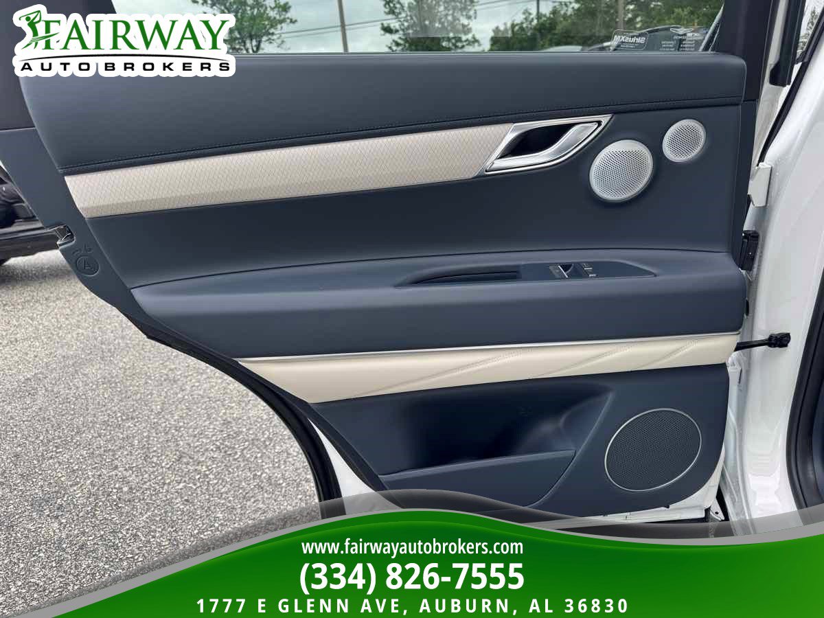 Used 2025 Genesis GV80 3.5T Prestige AWD/4WD image 31