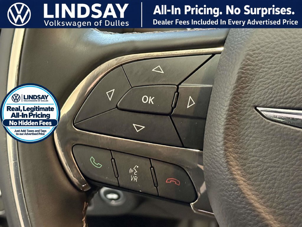 Used 2016 Chrysler 200 C w/ Premium Group FWD image 21