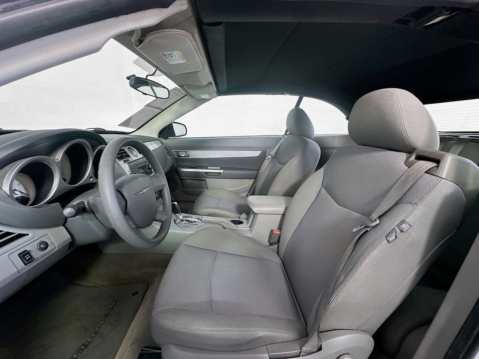 Used 2008 Chrysler Sebring Touring FWD image 18