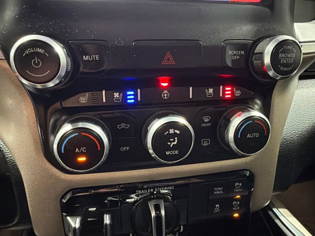 Used 2022 RAM 1500 Laramie AWD/4WD image 35