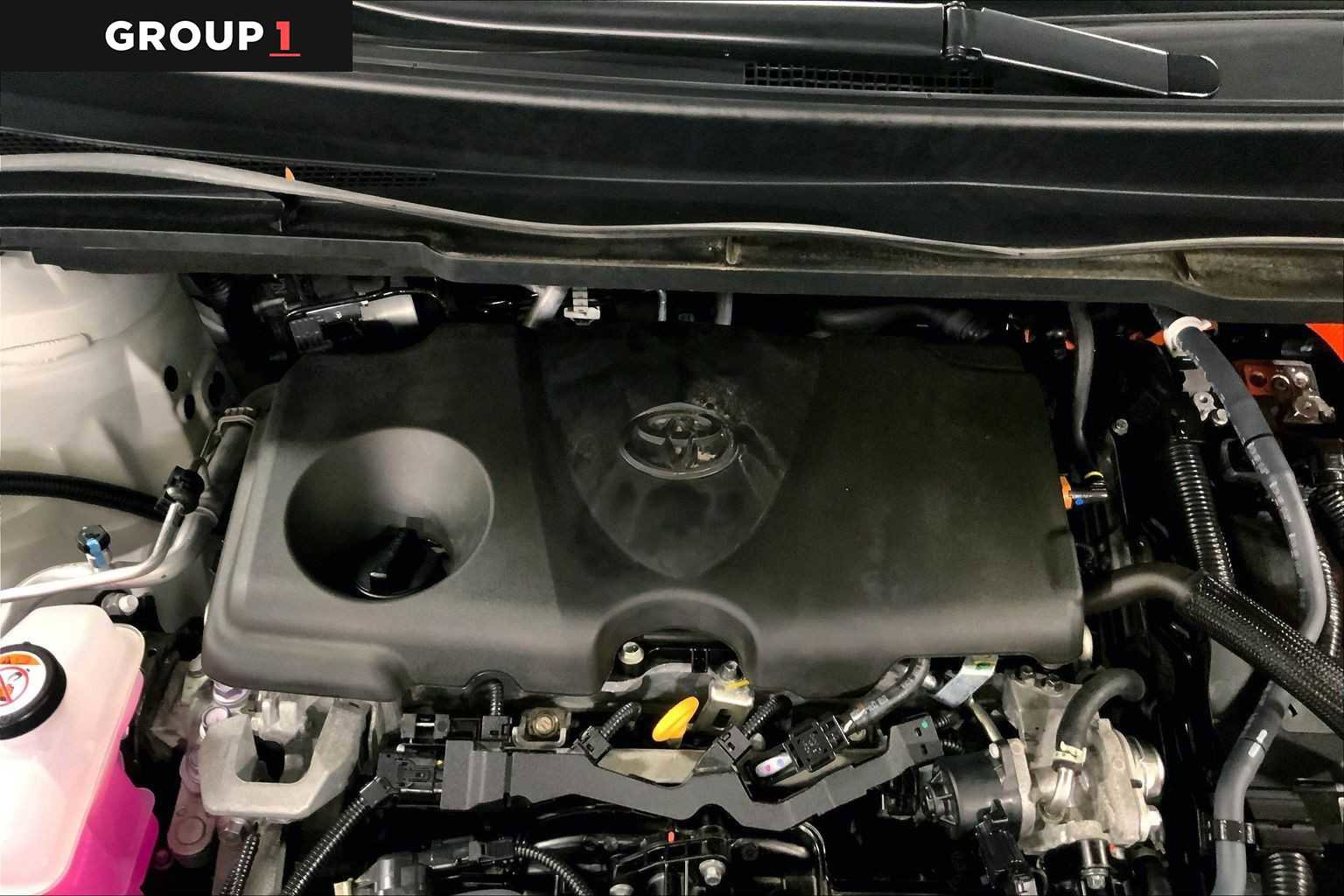 Used 2024 Toyota Sienna XLE w/ XLE Plus Package image 33