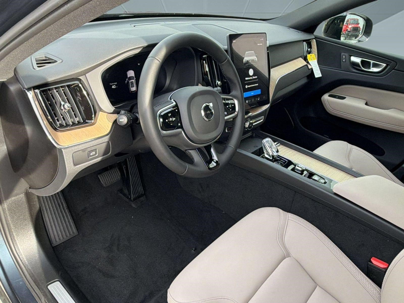 New 2026 Volvo XC60 B5 Plus w/ Climate Package AWD/4WD image 4