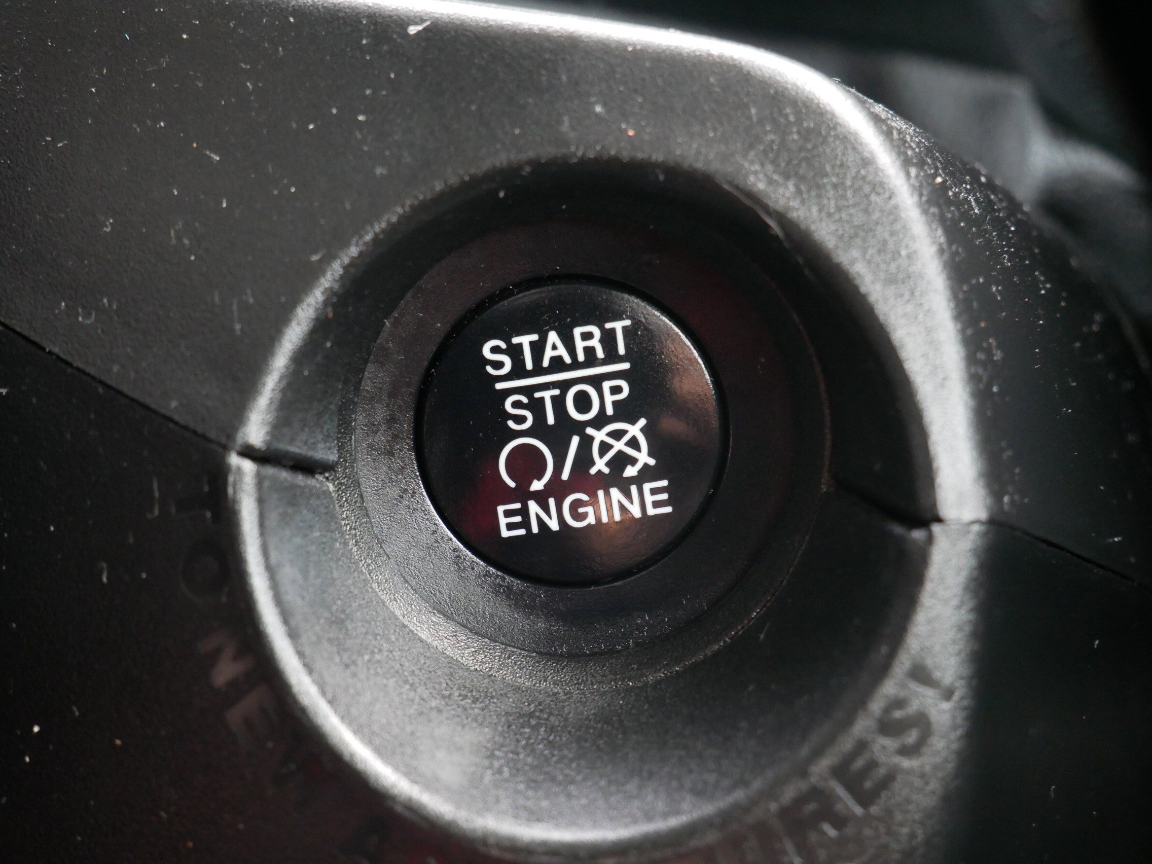 Used 2018 Jeep Renegade Altitude FWD image 32