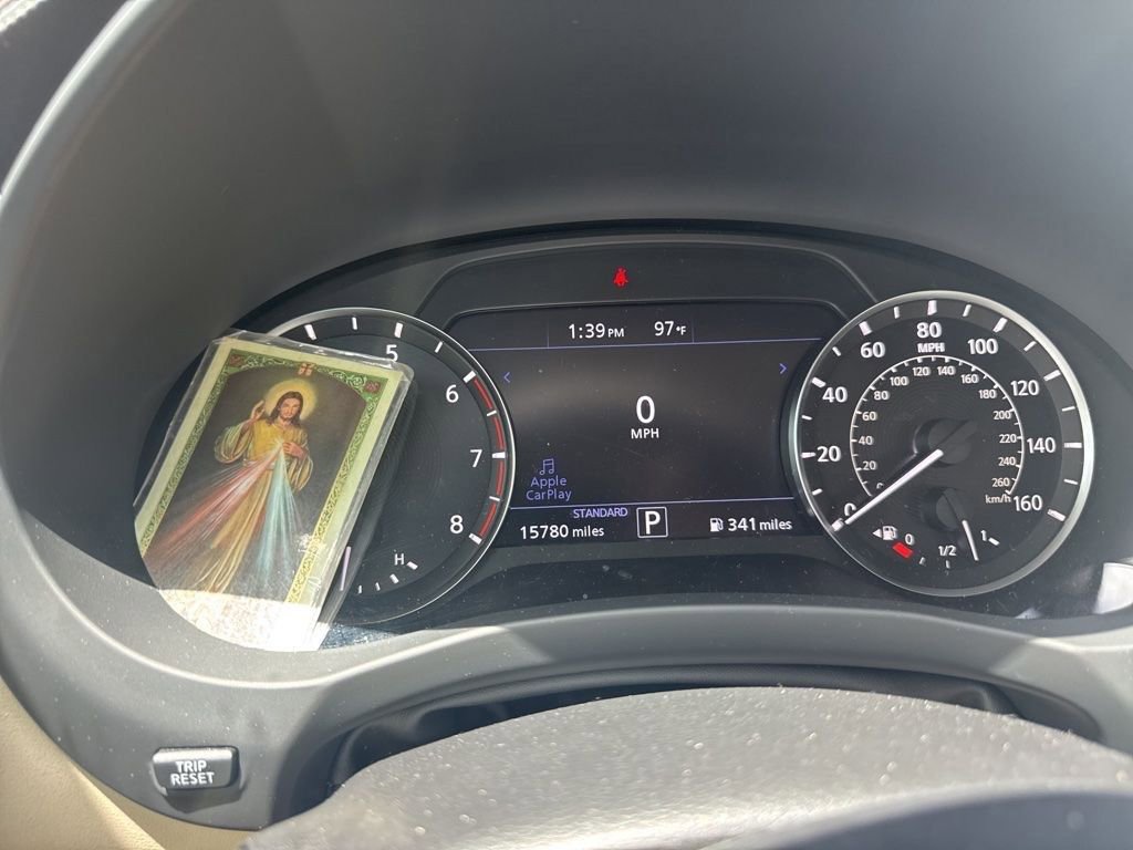 Used 2022 INFINITI QX50 Luxe FWD image 10