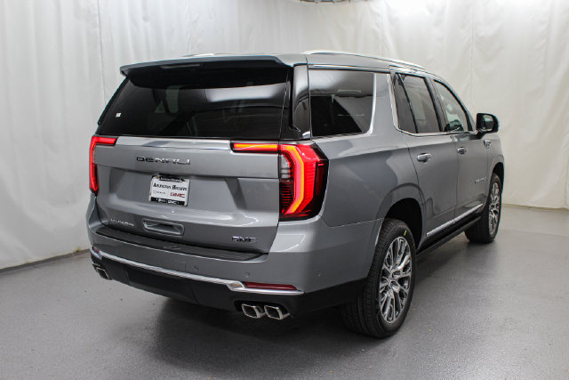 New 2027 GMC Yukon Denali w/ Sun & Power Step Package AWD/4WD image 9