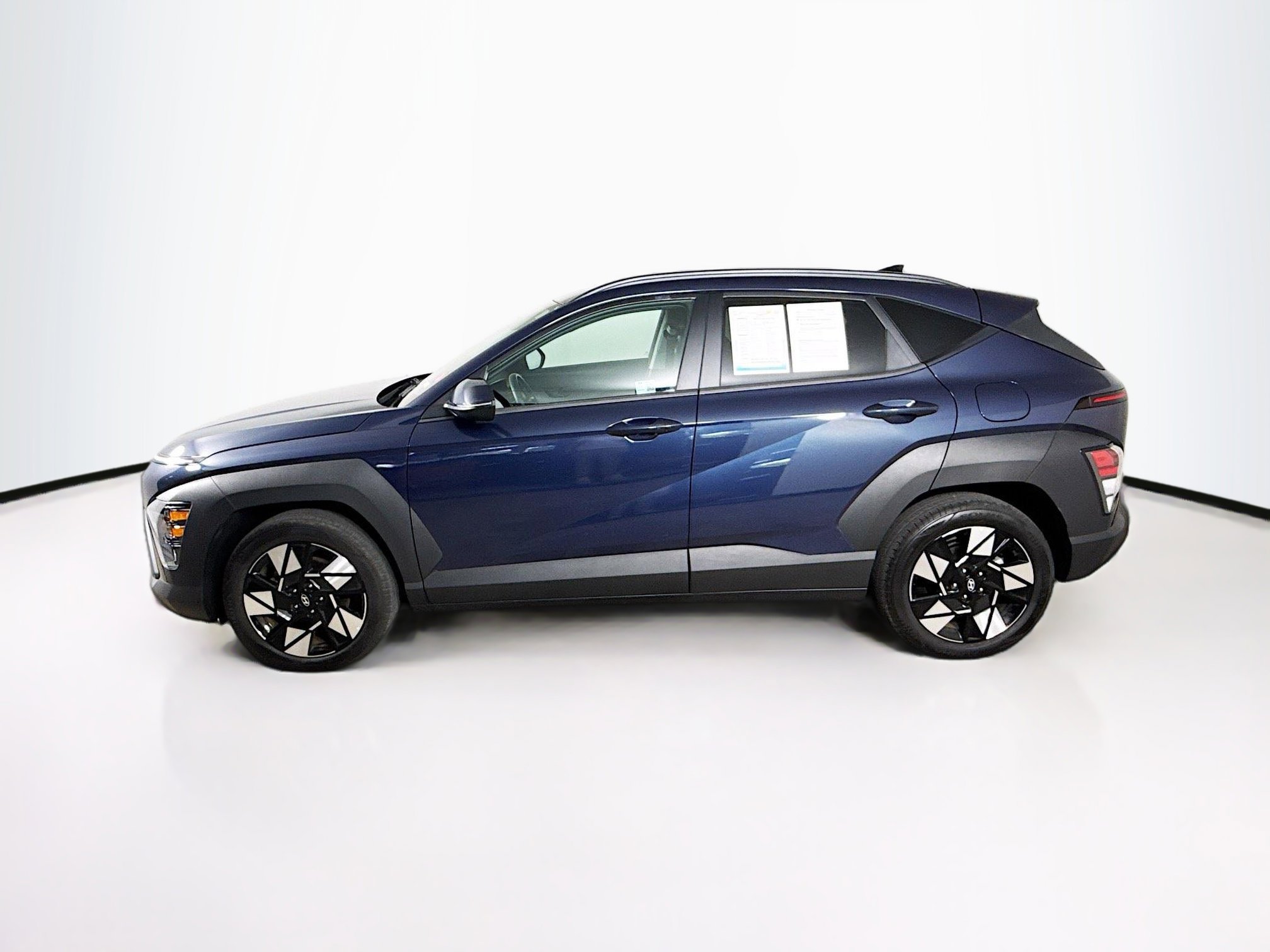 Used 2025 Hyundai Kona SEL image 7