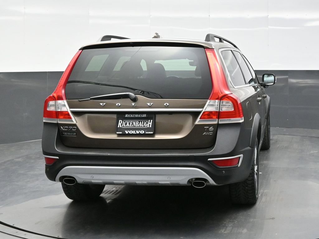 Used 2015 Volvo XC70 T6 w/ Climate Package image 6
