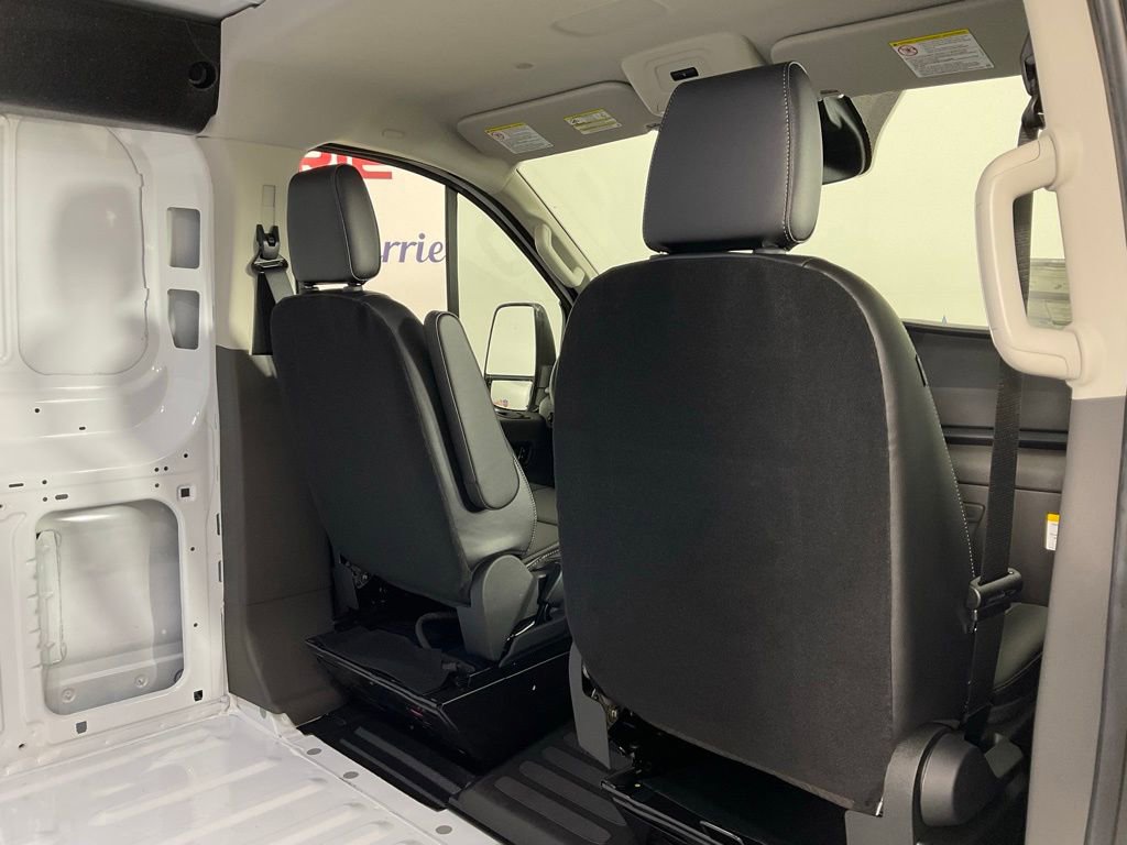 New 2026 Ford Transit 150 Low Roof RWD image 15