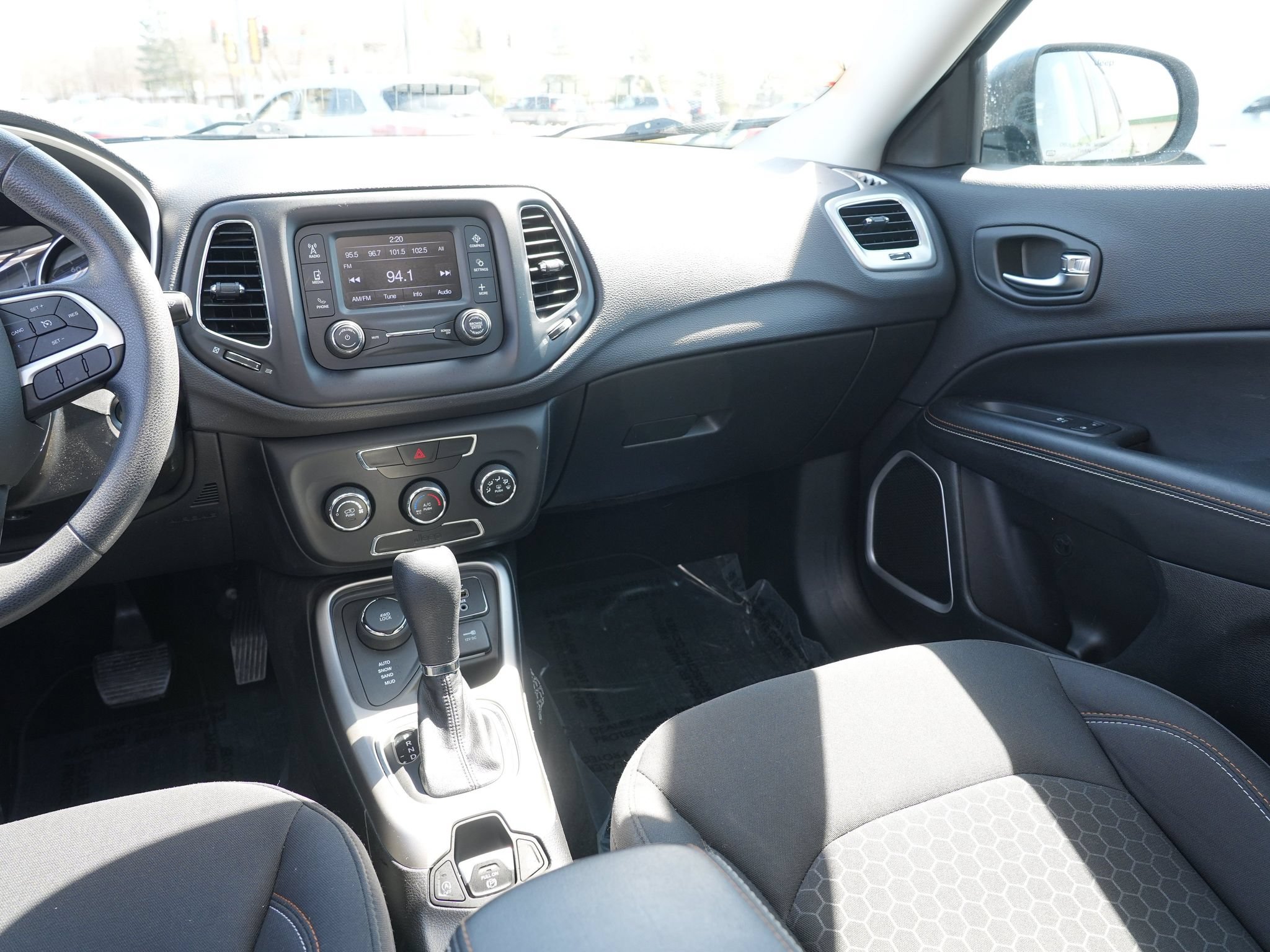 Used 2018 Jeep Compass Sport AWD/4WD image 22