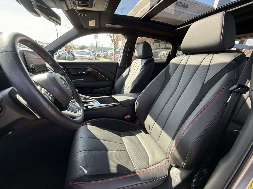 Used 2025 Acura ADX A-Spec image 13