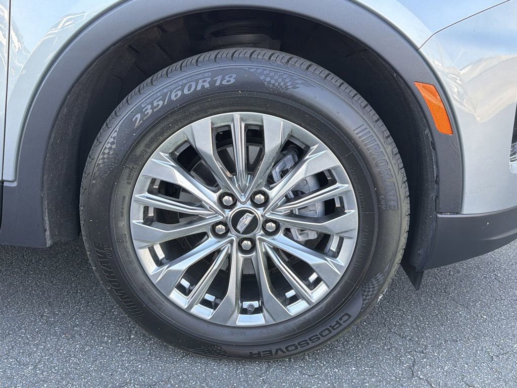 Certified 2025 Cadillac XT4 Premium Luxury image 16