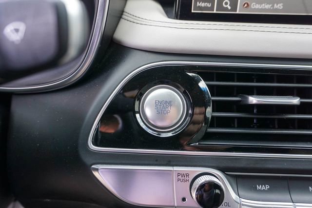 Used 2023 Genesis G70 2.0T w/ Sport Prestige Package image 16