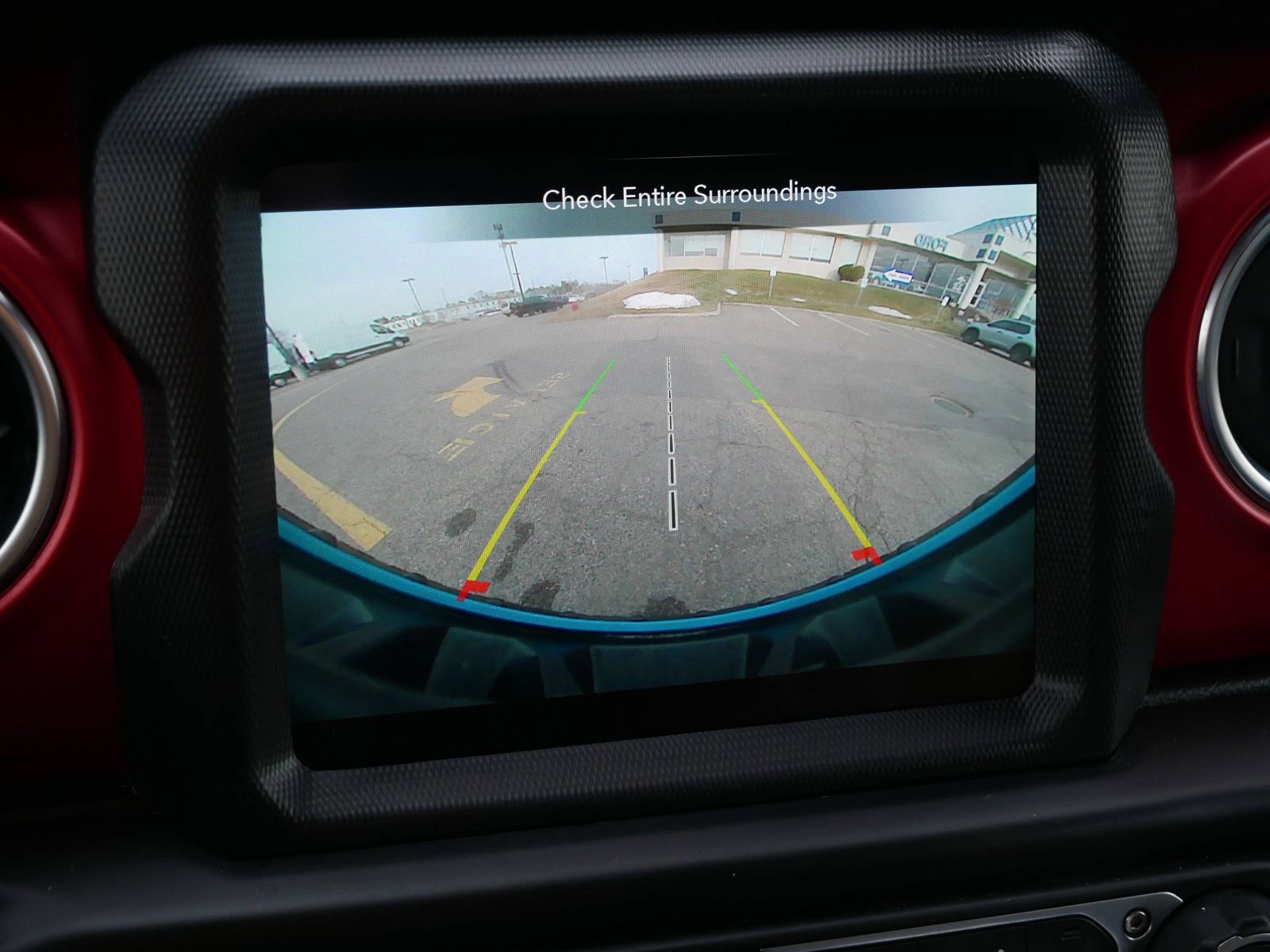 Used 2022 Jeep Wrangler Unlimited Rubicon w/ Cold Weather Group image 32