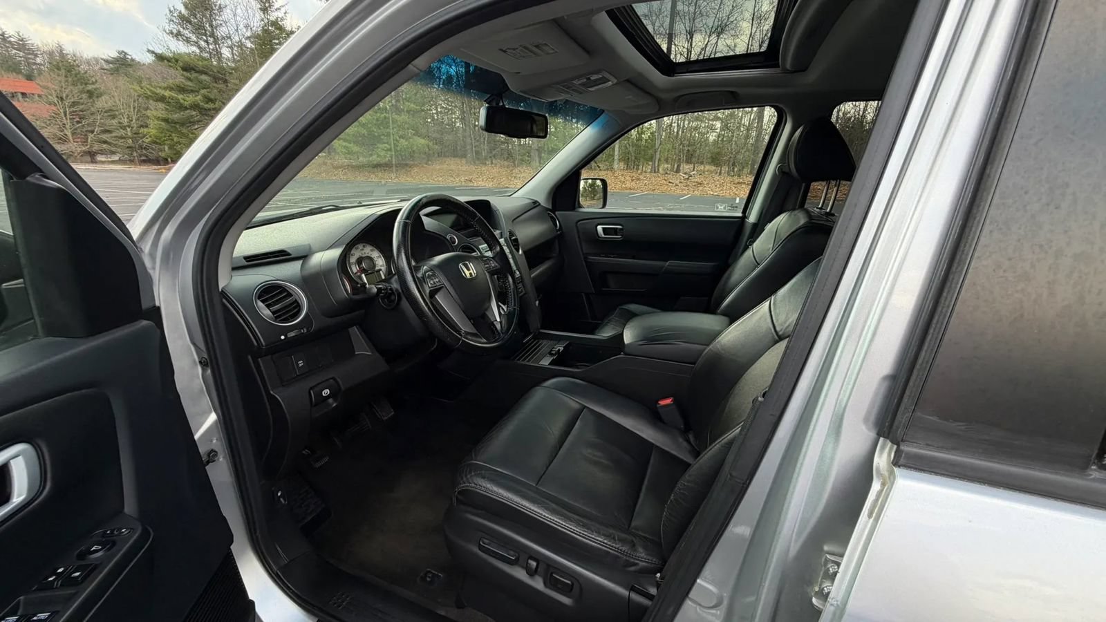 Used 2010 Honda Pilot EX-L image 24