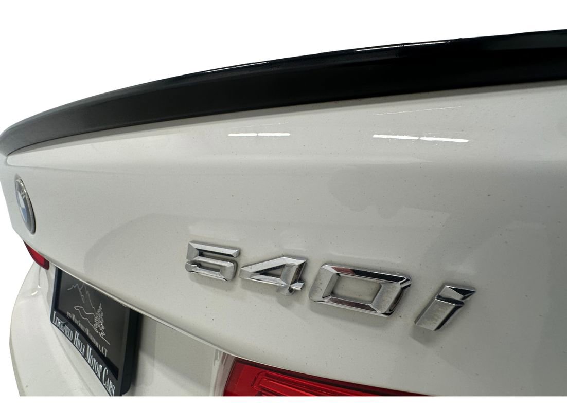 Used 2018 BMW 540i xDrive w/ Premium Package image 10