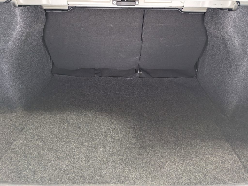 Used 2021 Nissan Versa S FWD image 25