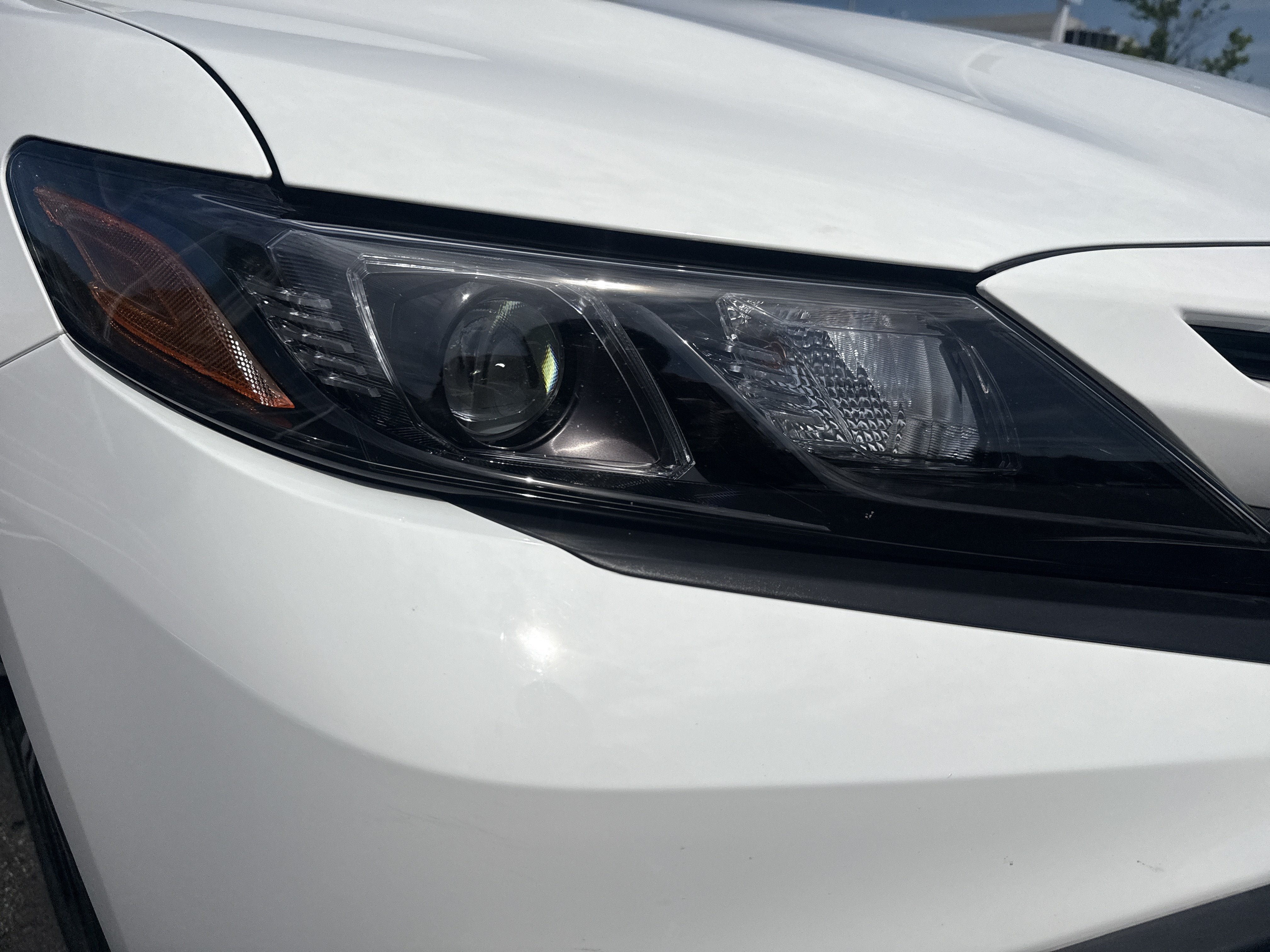 Used 2021 Toyota Camry SE FWD image 9