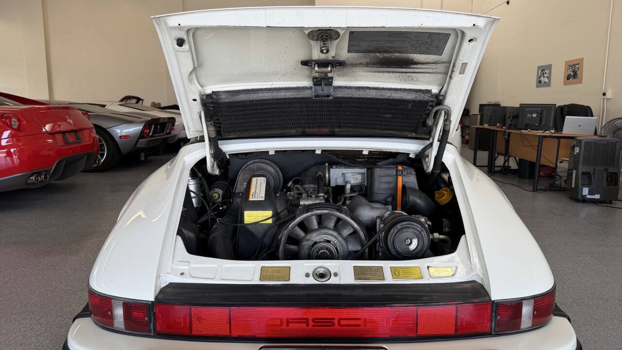 Used 1987 Porsche 911 Carrera RWD image 38