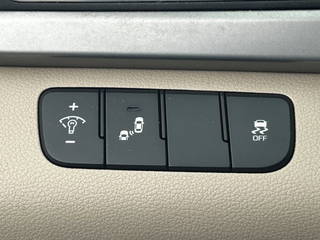 Used 2018 Hyundai Elantra SEL image 21