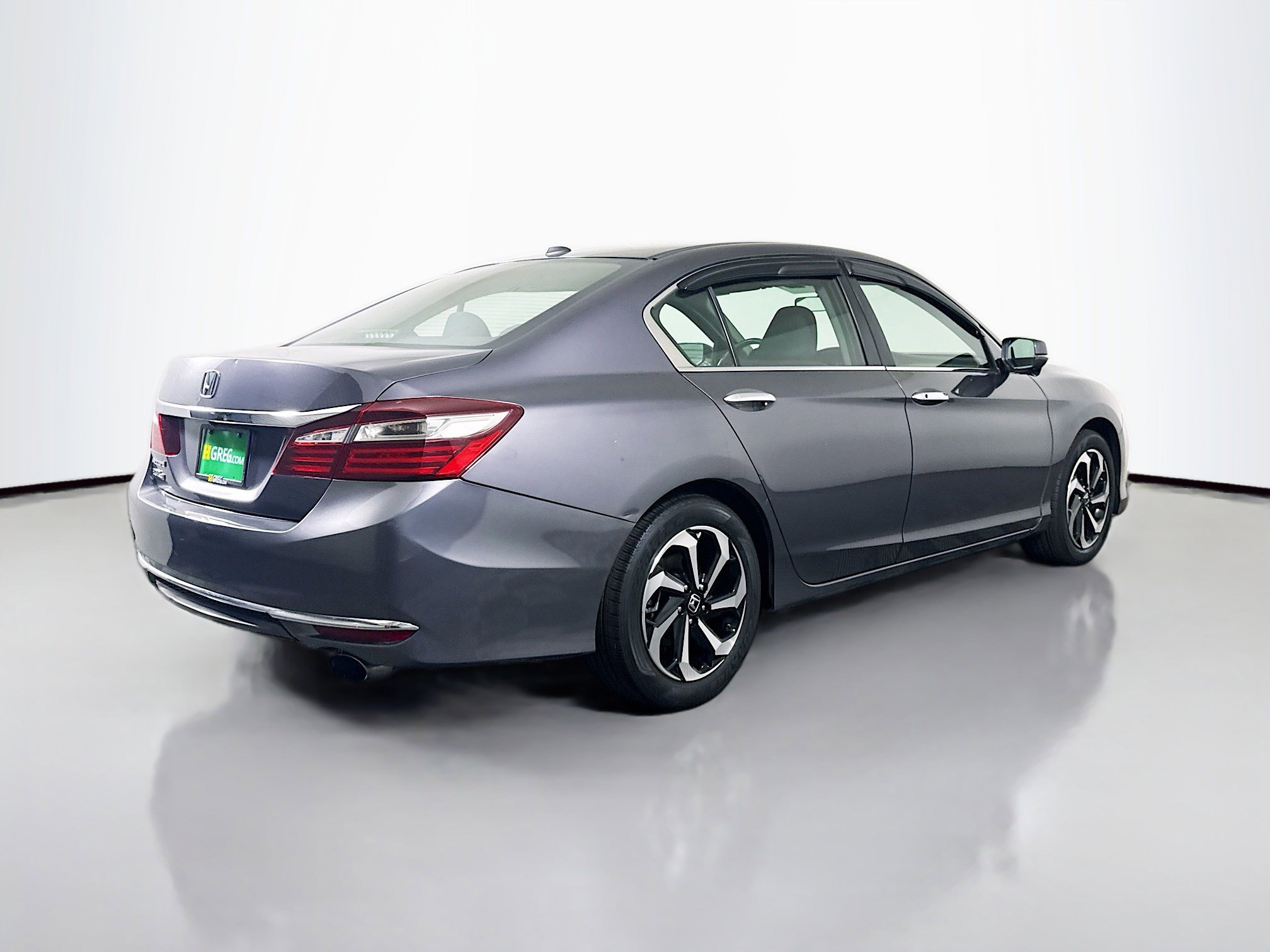 Used 2017 Honda Accord EX image 10