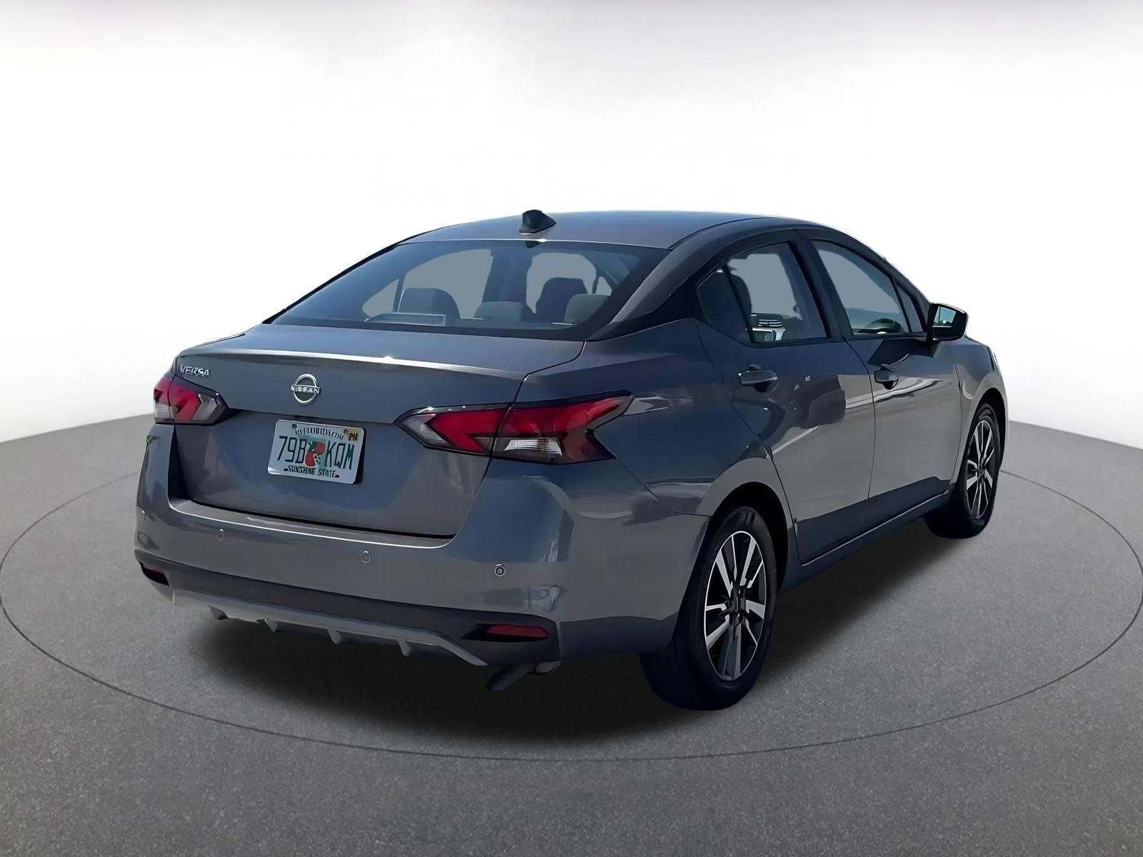 Used 2025 Nissan Versa SV FWD image 12