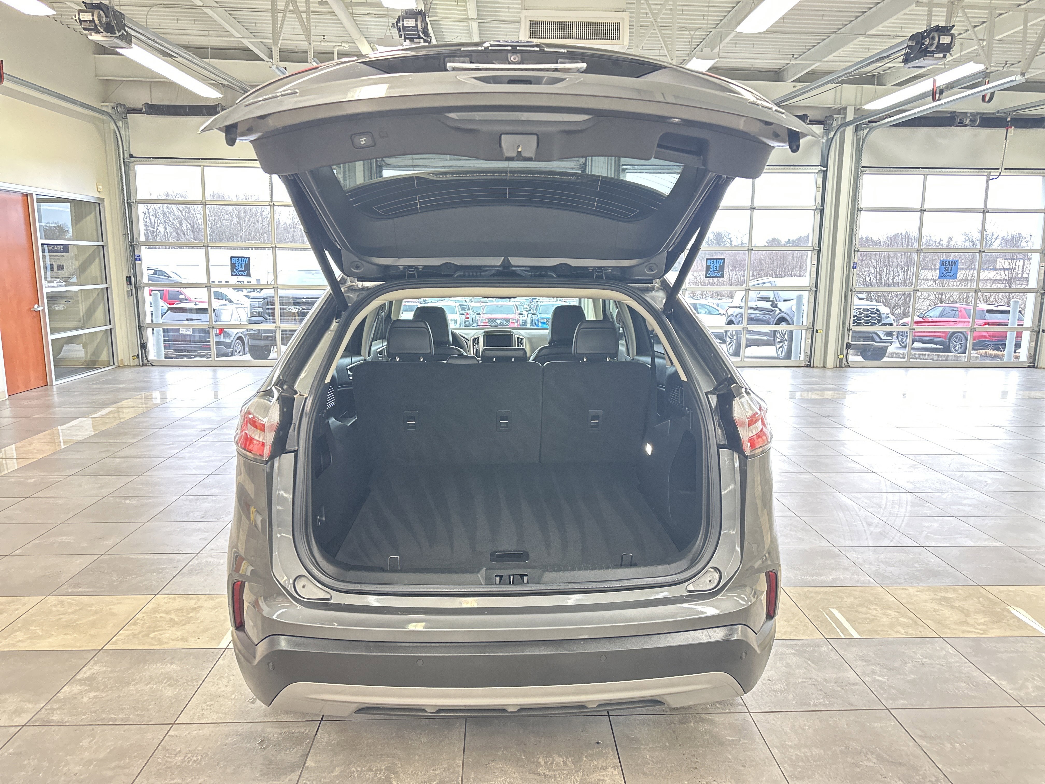 Used 2023 Ford Edge SEL w/ Convenience Package image 28