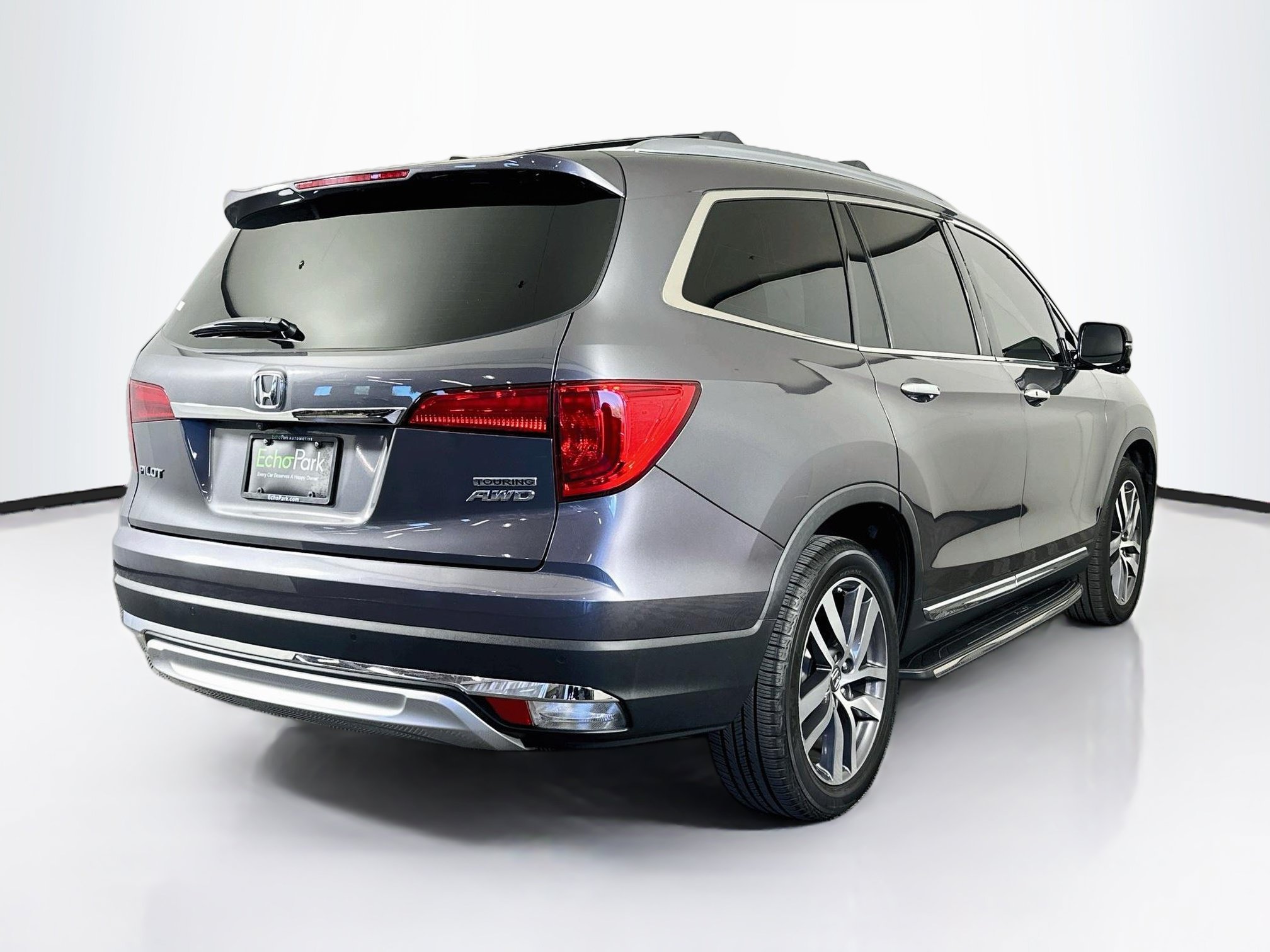 Used 2017 Honda Pilot Touring image 9