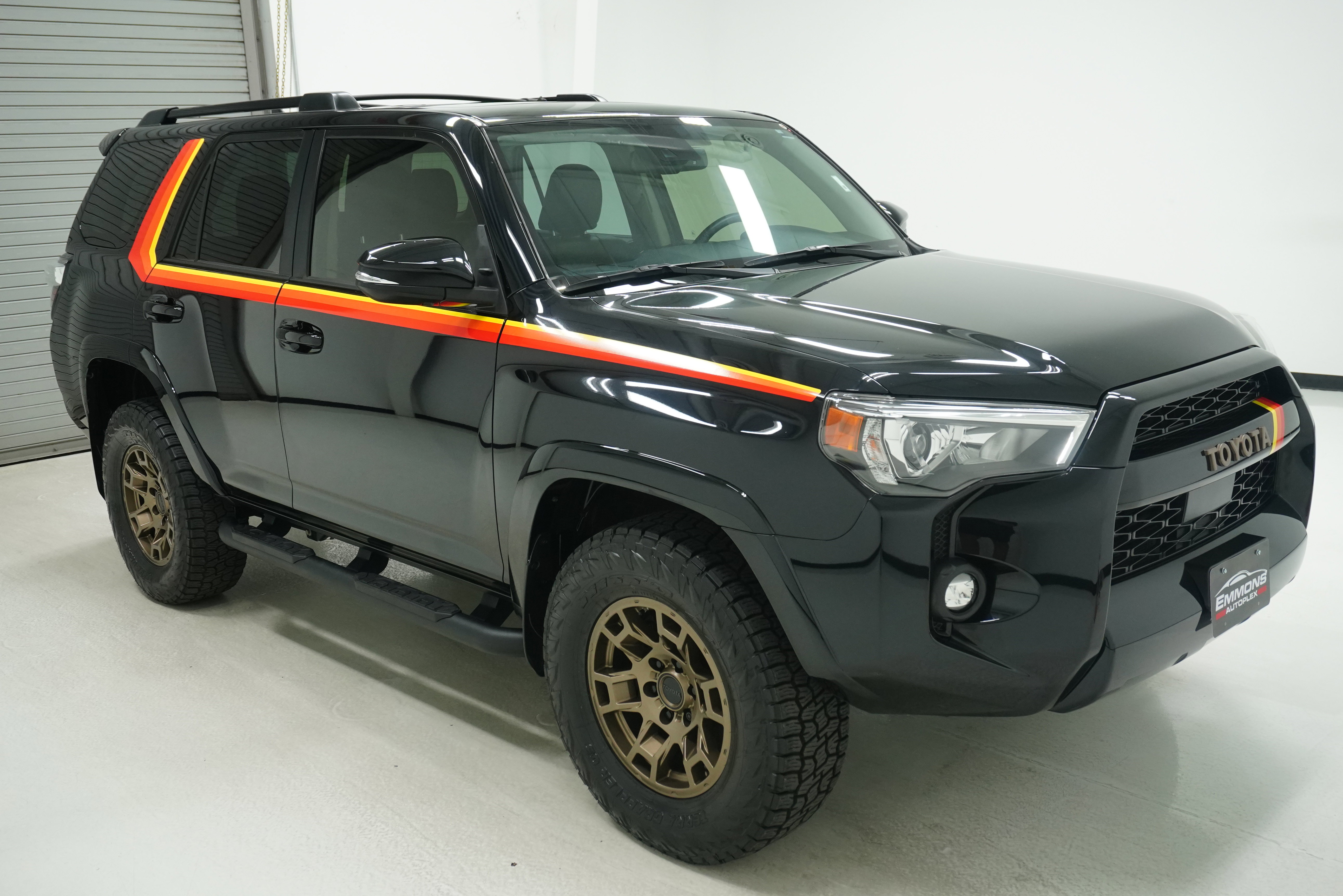 Used 2023 Toyota 4Runner 40th Anniversary SE AWD/4WD image 3