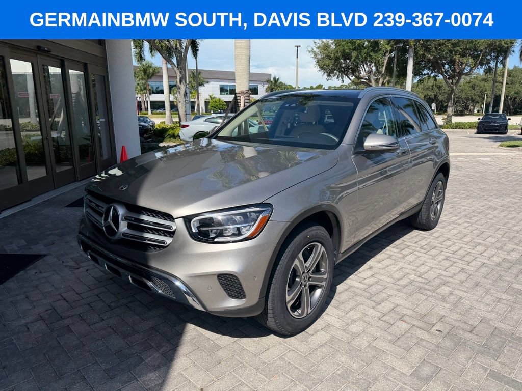 Used 2022 Mercedes-Benz GLC 300 4MATIC image 2