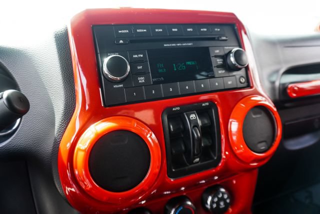Used 2014 Jeep Wrangler Unlimited Sport w/ Quick Order Package 23S AWD/4WD image 23