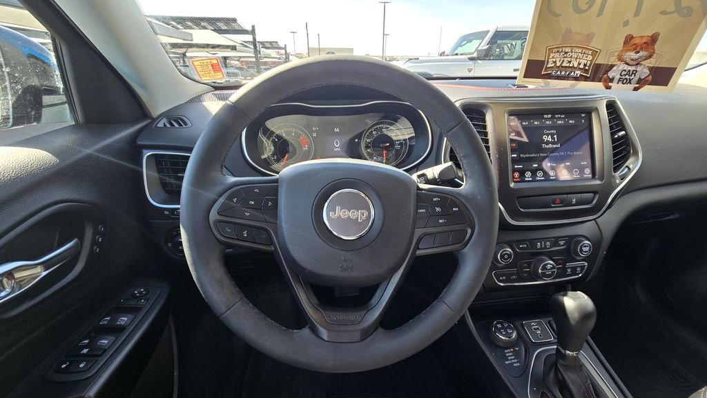 Used 2022 Jeep Cherokee Trailhawk w/ Premium Leather Package image 16