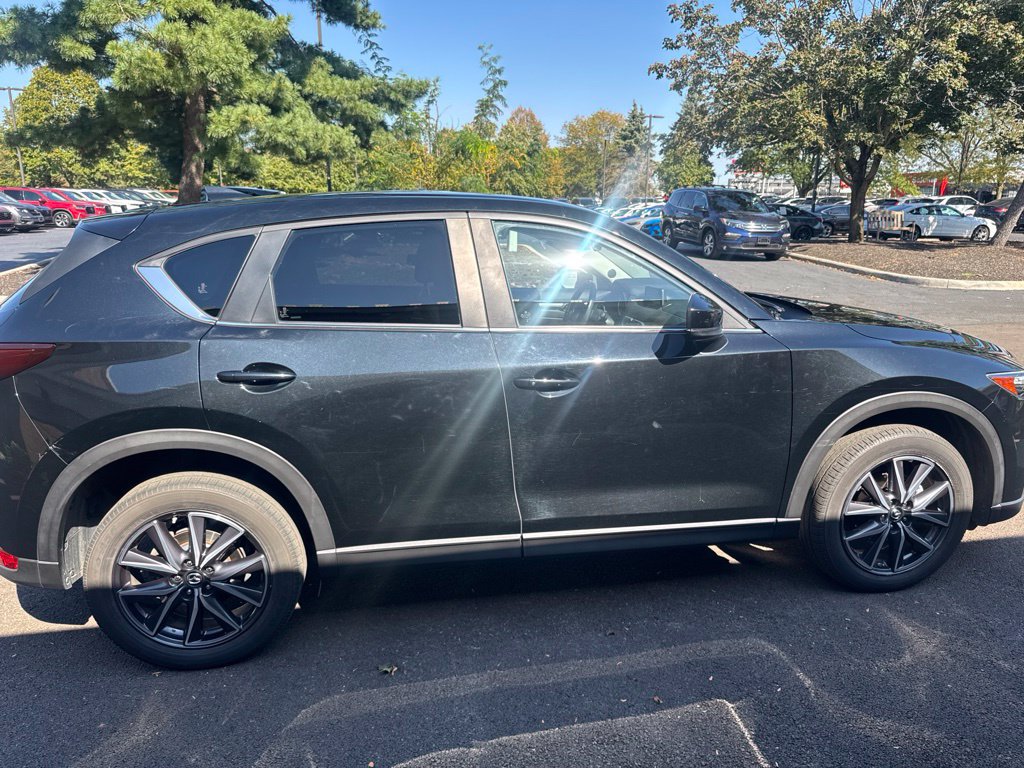 Used 2018 MAZDA CX-5 Touring w/ Preferred Equipment Package AWD/4WD image 13