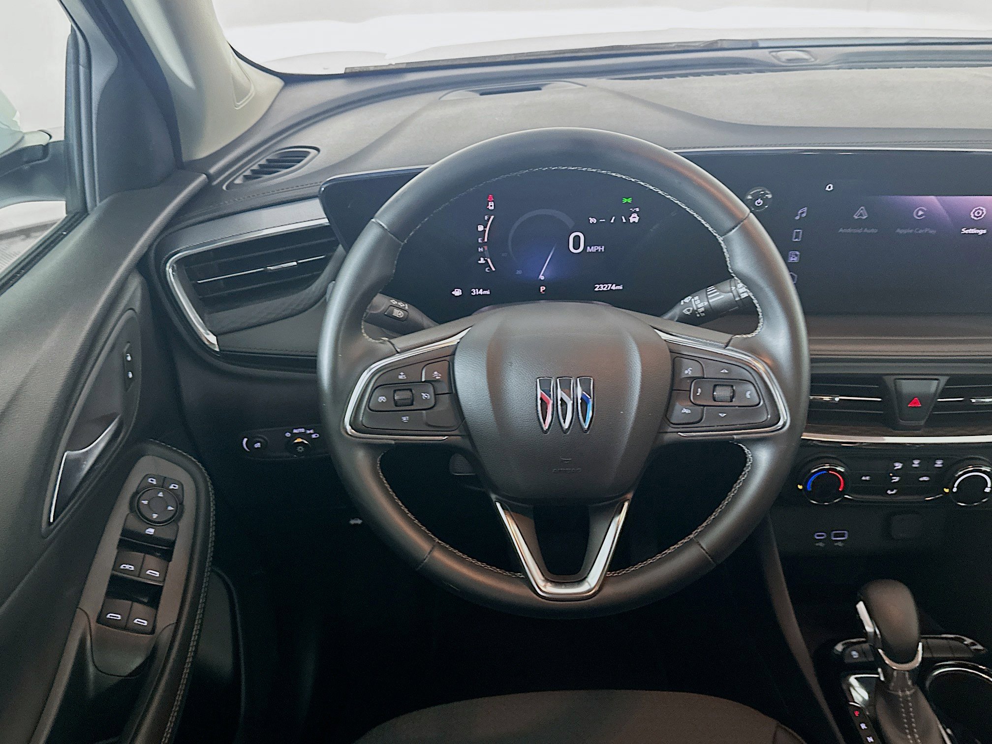 Used 2025 Buick Encore GX Preferred FWD image 18