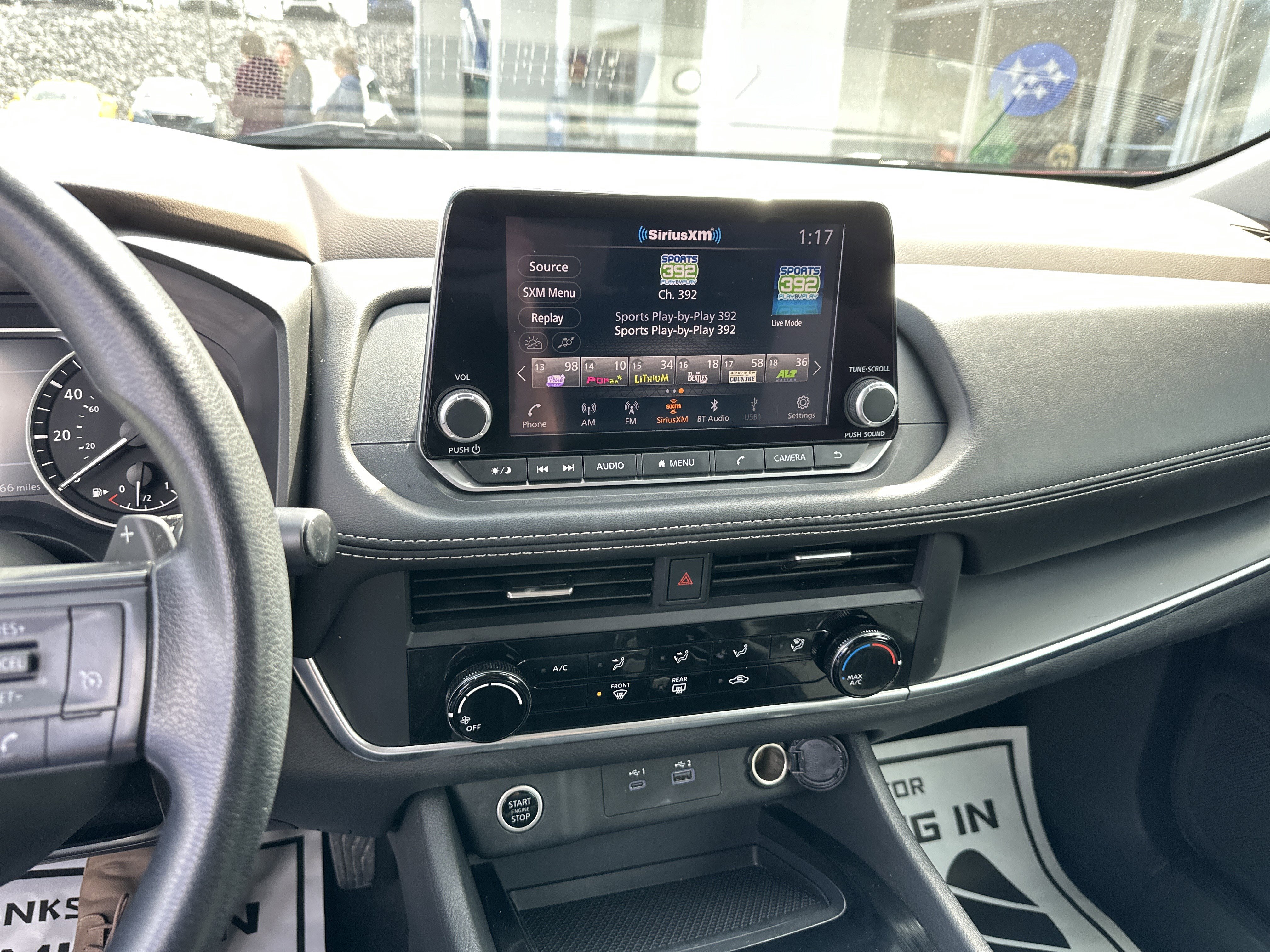 Used 2023 Nissan Rogue S image 24