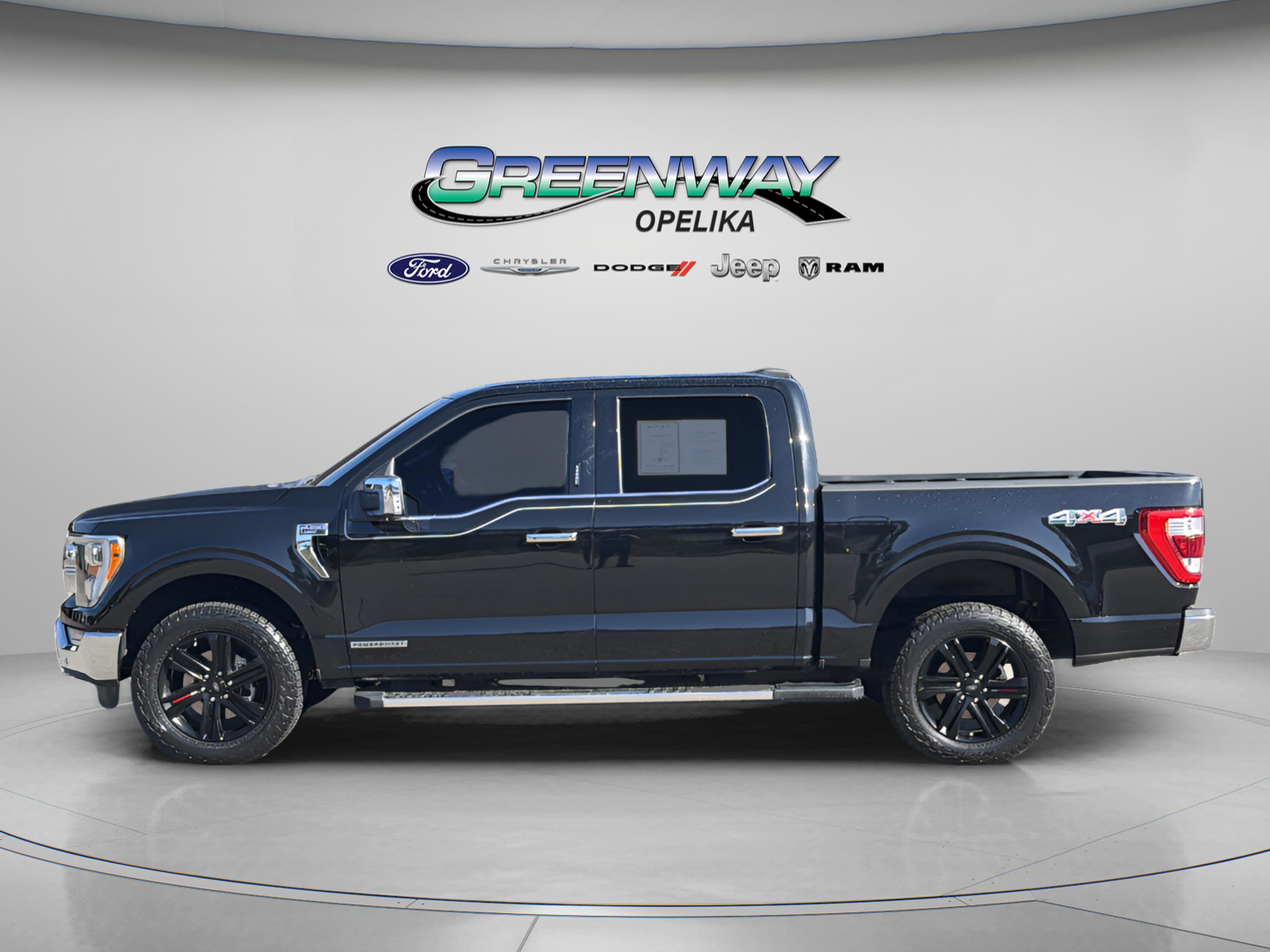 Used 2023 Ford F150 Lariat w/ Trailer Tow Package image 3